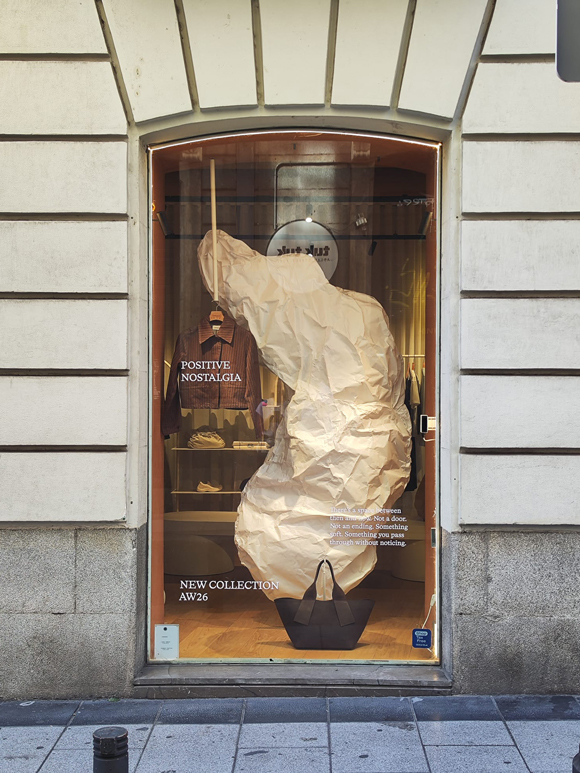 Positive Nostalgia: Paper Installation for Thinking Mu’s AW26 Collection Launch