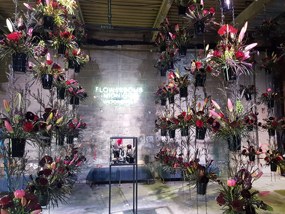 Viktor&Rolf Flowerbomb Midnight immersive installation for BLACK by Matte