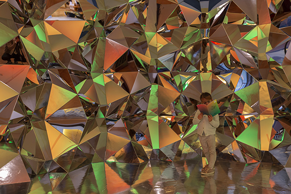 Prism Wall (III): A new Artwork by Kaz Shirane exhibited at Villa Empain Museum