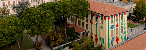 “Disegno d’esame”: Agostino Iacurci’s elementary school mural in Romagna, Italy