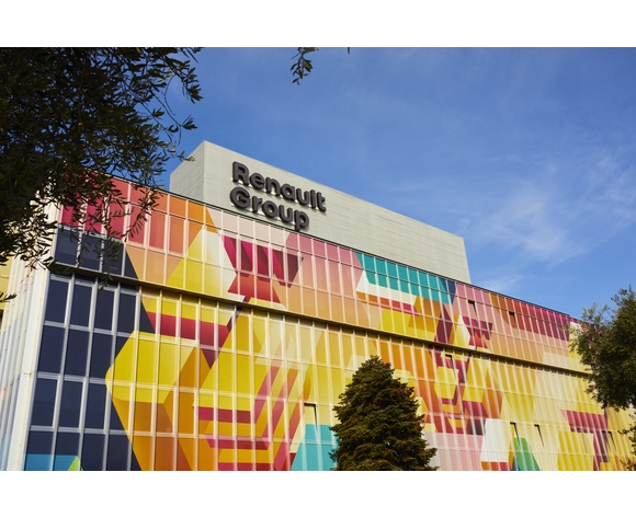 Ray Oranges Renault Italy HQ